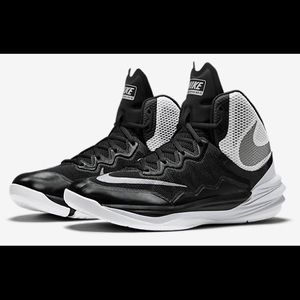 Basketball shoes